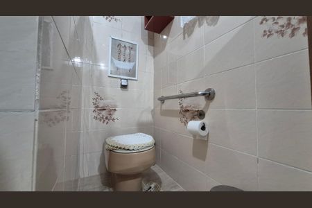 Casa à venda com 227m², 3 quartos e 4 vagas Casa à venda com 227m², 3 quartos e 4 vagasBanheiro 1