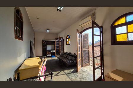 Casa à venda com 227m², 3 quartos e 4 vagas Casa à venda com 227m², 3 quartos e 4 vagasQuarto de Serviço 1