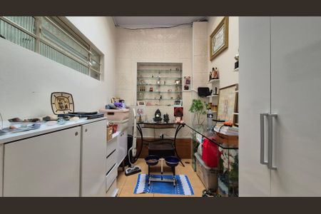 Casa à venda com 227m², 3 quartos e 4 vagas Casa à venda com 227m², 3 quartos e 4 vagasDespensa