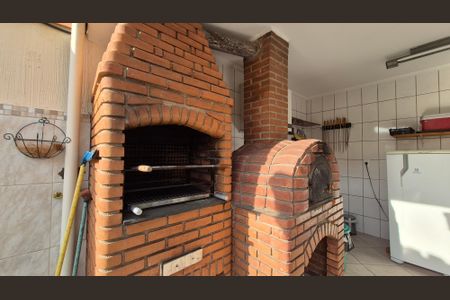 Casa à venda com 227m², 3 quartos e 4 vagas Casa à venda com 227m², 3 quartos e 4 vagasArea Externa