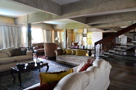 Casa à venda com 5 quartos, 680m² em Morumbi, São Paulo