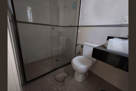 Casa à venda com 4 quartos, 300m² em Jardim das Vertentes, São Paulo