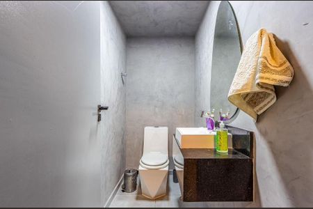 Casa à venda com 3 quartos, 200m² em Santo Amaro, São Paulo