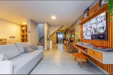 Casa à venda com 3 quartos, 200m² em Santo Amaro, São Paulo