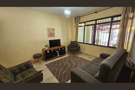 Casa à venda com 3 quartos, 128m² em Vila Sonia, São Paulo