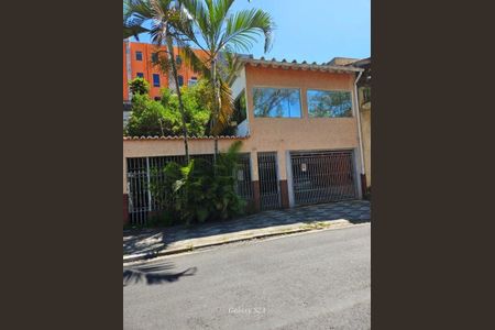 Casa à venda com 3 quartos, 229m² em Vila Antonio, São Paulo