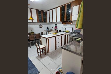 Casa à venda com 3 quartos, 229m² em Vila Antonio, São Paulo