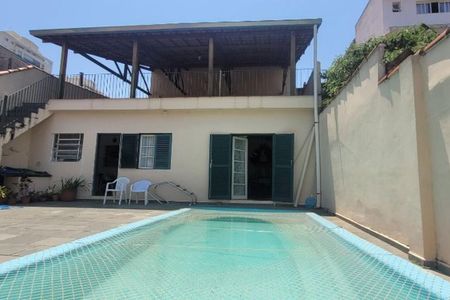 Casa à venda com 169m², 3 quartos e 3 vagas