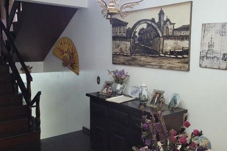 Casa à venda com 185m², 3 quartos e 2 vagas