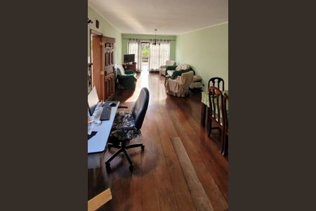 Casa à venda com 3 quartos, 197m² em Jardim Namba, São Paulo