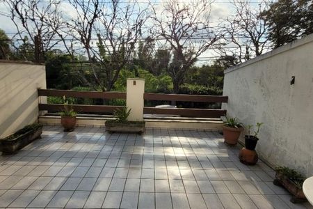 Casa à venda com 197m², 3 quartos e 4 vagas