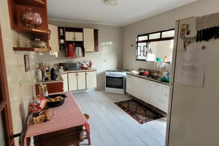 Casa à venda com 197m², 3 quartos e 4 vagas