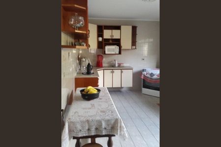 Casa à venda com 197m², 3 quartos e 4 vagas