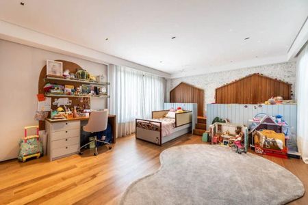 Casa à venda com 4 quartos, 925m² em Alto de Pinheiros, São Paulo