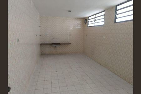 Casa à venda com 3 quartos, 196m² em Jardim Jussara, São Paulo