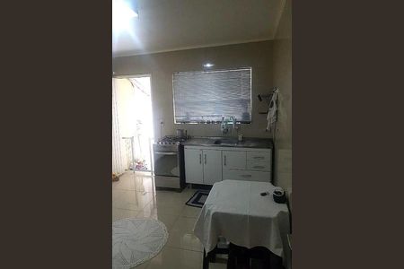 Casa à venda com 85m², 2 quartos e 1 vaga