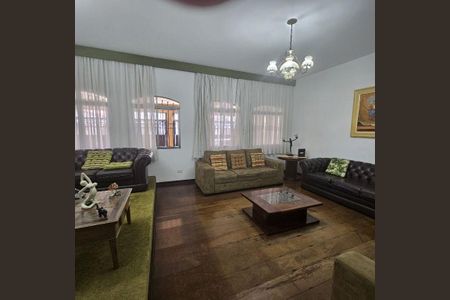 Casa à venda com 4 quartos, 440m² em Jardim Peri Peri, São Paulo