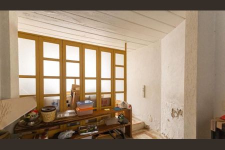 Casa à venda com 3 quartos, 150m² em Vila Pirajussara, São Paulo