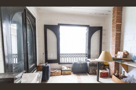 Casa à venda com 3 quartos, 150m² em Vila Pirajussara, São Paulo