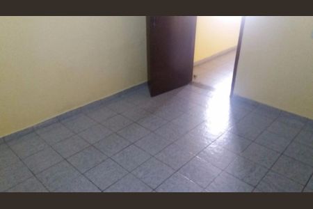 Casa à venda com 4 quartos, 200m² em Jardim Celeste, São Paulo