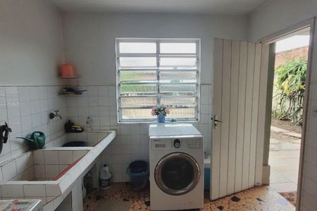 Casa à venda com 215m², 4 quartos e 4 vagas