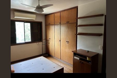 Casa à venda com 3 quartos, 232m² em Vila Albano, São Paulo