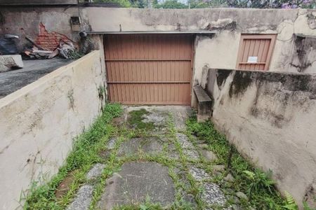 Casa à venda com 115m², 3 quartos e 4 vagas