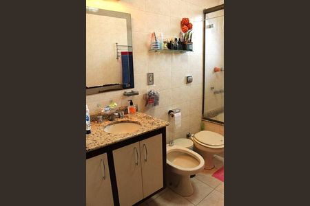 Casa à venda com 300m², 6 quartos e 4 vagas