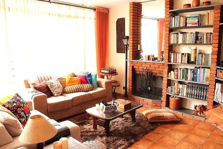 Casa à venda com 300m², 6 quartos e 4 vagas