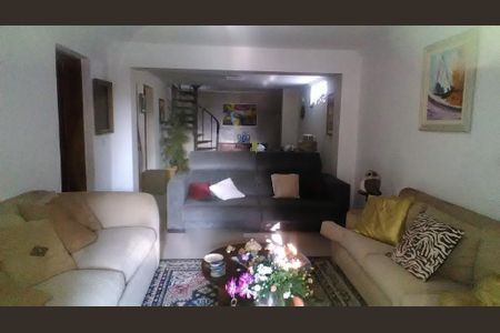 Casa à venda com 6 quartos, 375m² em Vila Sonia, São Paulo