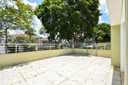Casa à venda com 3 quartos, 216m² em Planalto Paulista, São Paulo