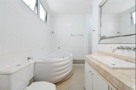 Casa à venda com 3 quartos, 216m² em Planalto Paulista, São Paulo
