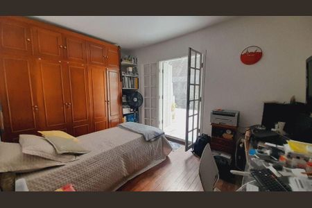 Casa à venda com 3 quartos, 203m² em Jardim das Vertentes, São Paulo