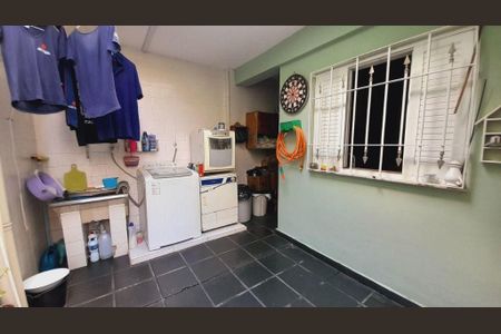 Casa à venda com 3 quartos, 203m² em Jardim das Vertentes, São Paulo