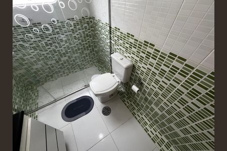 Apartamento à venda com 198m², 4 quartos e 3 vagasBanheiro Social