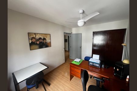 Apartamento à venda com 198m², 4 quartos e 3 vagasQuarto 2