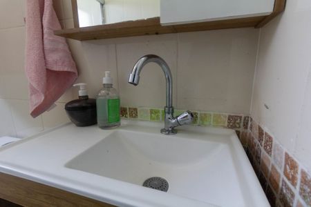 Apartamento à venda com 57m², 2 quartos e 1 vaga Apartamento à venda com 57m², 2 quartos e 1 vagaBanheiro