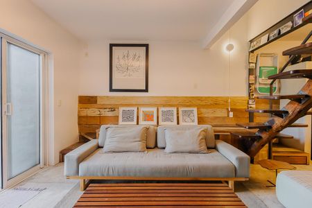 Sala de casa à venda com 2 quartos, 100m² em Alto de Pinheiros, São Paulo