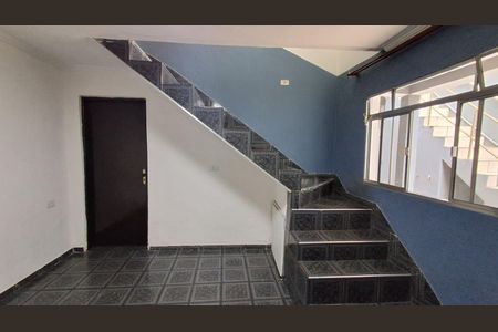 Sala de casa à venda com 3 quartos, 177m² em Piraporinha, Diadema