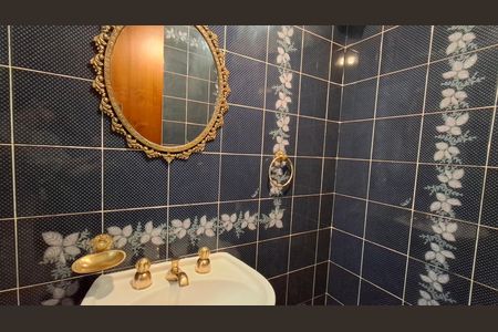 Casa à venda com 260m², 3 quartos e 3 vagasLavabo