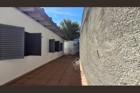 Casa à venda com 260m², 3 quartos e 3 vagasÁrea Externa