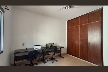 Casa à venda com 260m², 3 quartos e 3 vagasQuarto 1