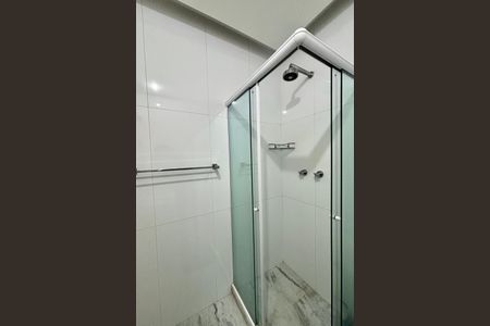 Apartamento à venda com 110m², 2 quartos e 1 vaga Apartamento à venda com 110m², 2 quartos e 1 vagaBanheiro Social