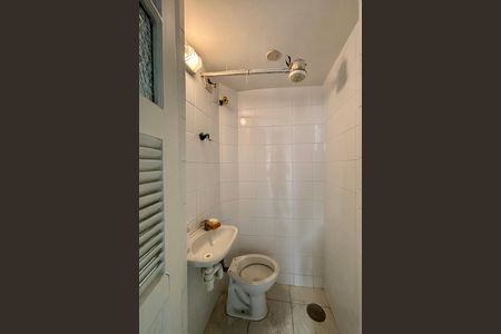 Apartamento à venda com 110m², 2 quartos e 1 vaga Apartamento à venda com 110m², 2 quartos e 1 vagaBanheiro de Serviço