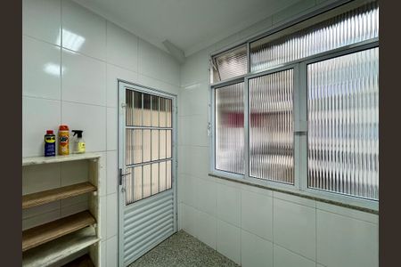 Apartamento à venda com 110m², 2 quartos e 1 vaga Apartamento à venda com 110m², 2 quartos e 1 vagaÁrea de Serviço