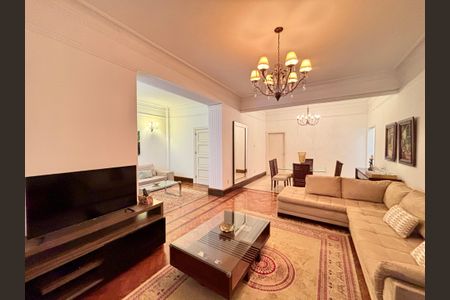 Apartamento à venda com 110m², 2 quartos e 1 vaga Apartamento à venda com 110m², 2 quartos e 1 vagaSala