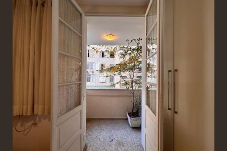 Apartamento à venda com 110m², 2 quartos e 1 vaga Apartamento à venda com 110m², 2 quartos e 1 vagaQuarto