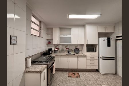 Apartamento à venda com 110m², 2 quartos e 1 vaga Apartamento à venda com 110m², 2 quartos e 1 vagaCozinha