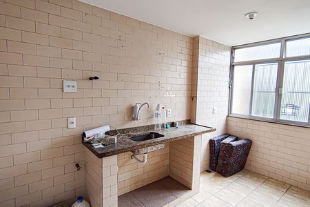 Apartamento para alugar com 55m², 2 quartos e 1 vaga Apartamento para alugar com 55m², 2 quartos e 1 vagaCozinha