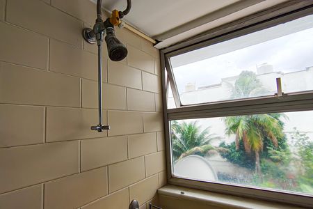 Apartamento para alugar com 55m², 2 quartos e 1 vaga Apartamento para alugar com 55m², 2 quartos e 1 vagaBanheiro Social